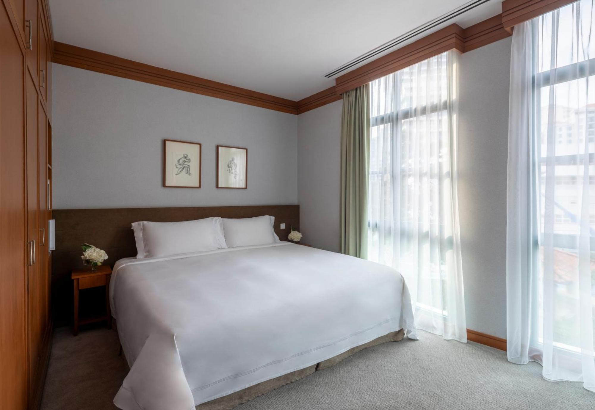 Fraser Place Robertson Walk Singapour Extérieur photo A bedroom at The Hari
